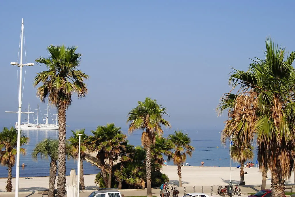 Appart'Hotel Le Dauphin Six-Fours-les-Plages 3*,  France
