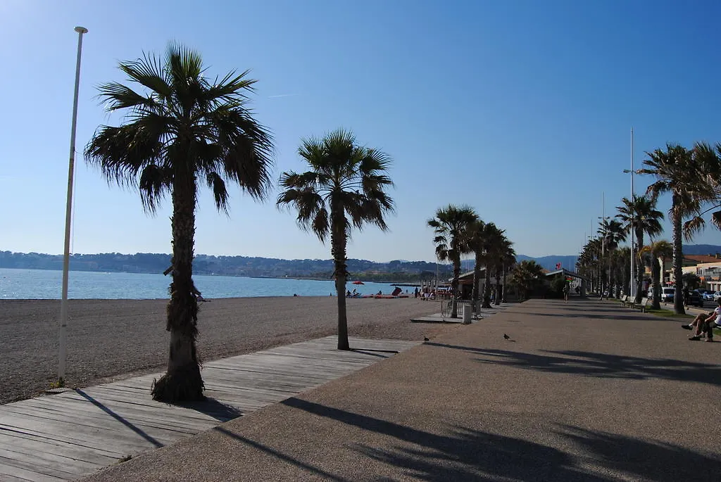 Appart'Hotel Le Dauphin Six-Fours-les-Plages Aparthotel